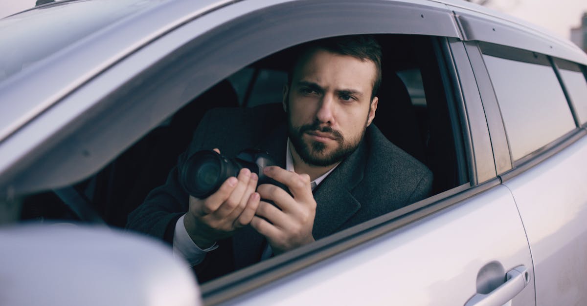 Balancing Client Confidentiality with Legal Obligations for Investigators